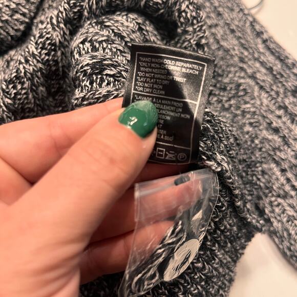 NEW Steve Madden Black Two-tone Button-up Rib Cardigan Sweater Size Small - Picture 6 of 8